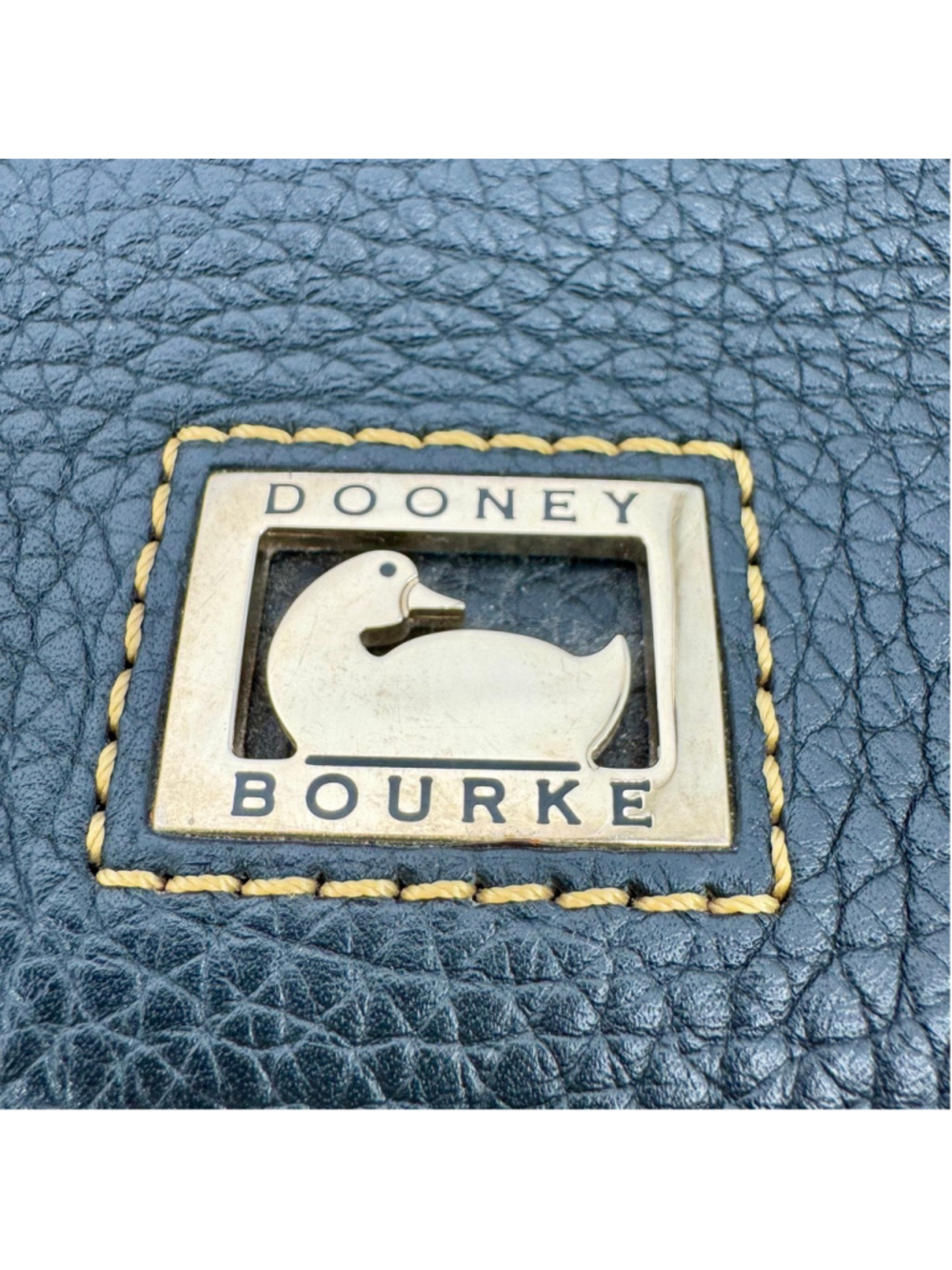 Dooney & Bourke Dillen Pocket Sac Shoulder Bag Black British Tan - Picture 11 of 11